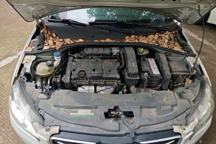 Used Peugeot 301 2016 1.6L Manual Comfort Edition Engine Bay