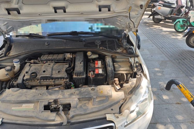 Used Peugeot 301 2016 1.6L Manual Comfort Edition Engine Bay Left