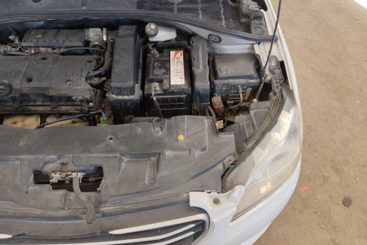 Used Peugeot 301 2016 1.6L Automatic Comfort Edition Engine Bay Left