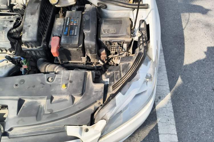Used Peugeot 301 2016 1.6L Manual Comfort Edition Engine Bay Left