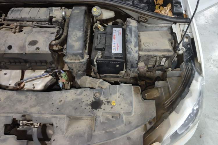 Used Peugeot 301 2016 1.6L Manual Comfort Edition Engine Bay Left