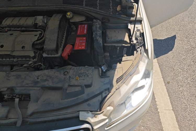 Used Peugeot 301 2016 1.6L Automatic Comfort Edition Engine Bay Left