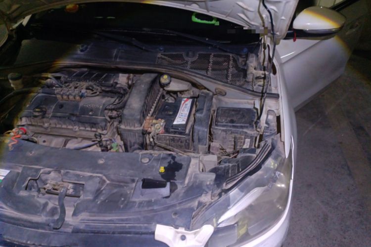 Used Peugeot 301 2016 1.6L Manual Comfort Edition Engine Bay Left
