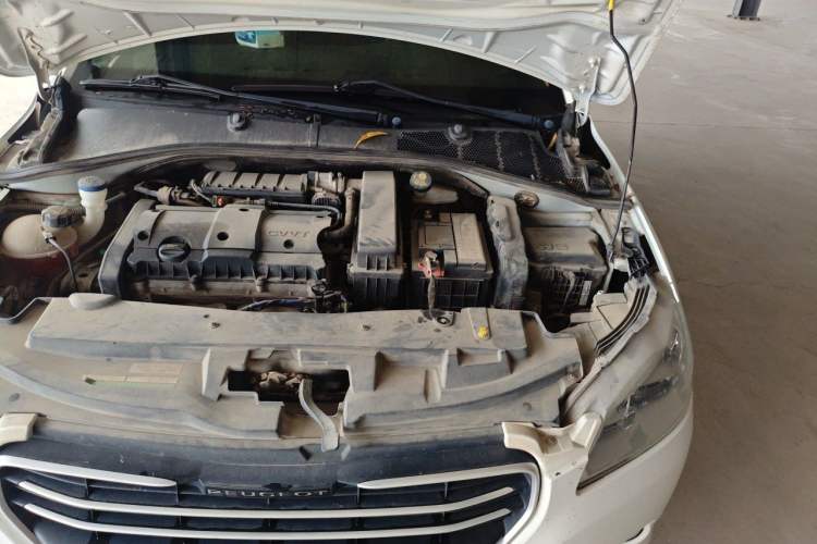 Used Peugeot 301 2016 1.6L Manual Comfort Edition Engine Bay Left