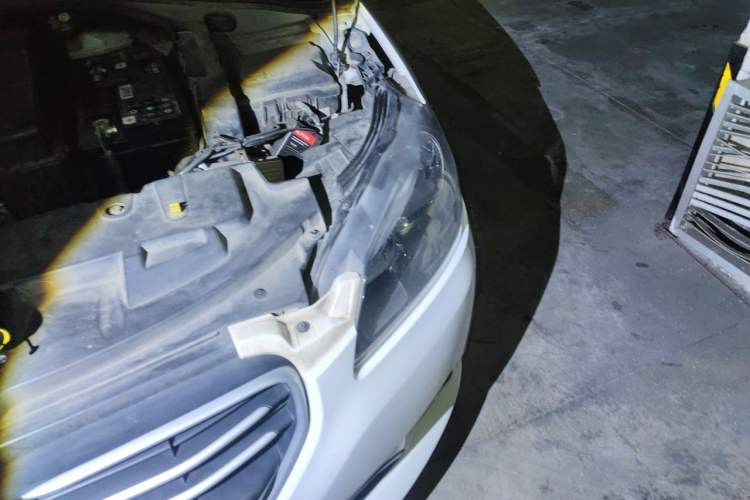 Used Peugeot 301 2016 1.6L Manual Happiness Edition Engine Bay Left