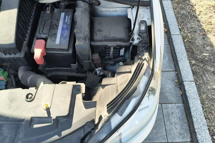 Used Peugeot 301 2016 1.6L Manual Comfort Edition Engine Bay Left
