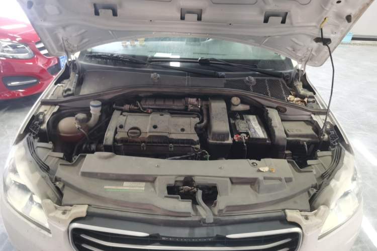 Used Peugeot 301 2016 1.6L Manual Comfort Edition Engine Bay