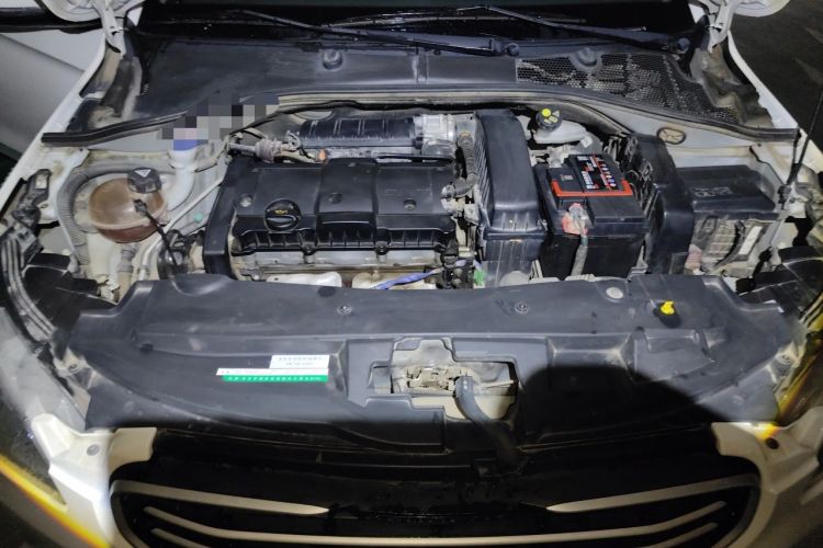 Used Peugeot 301 2016 1.6L Manual Comfort Edition Engine Bay