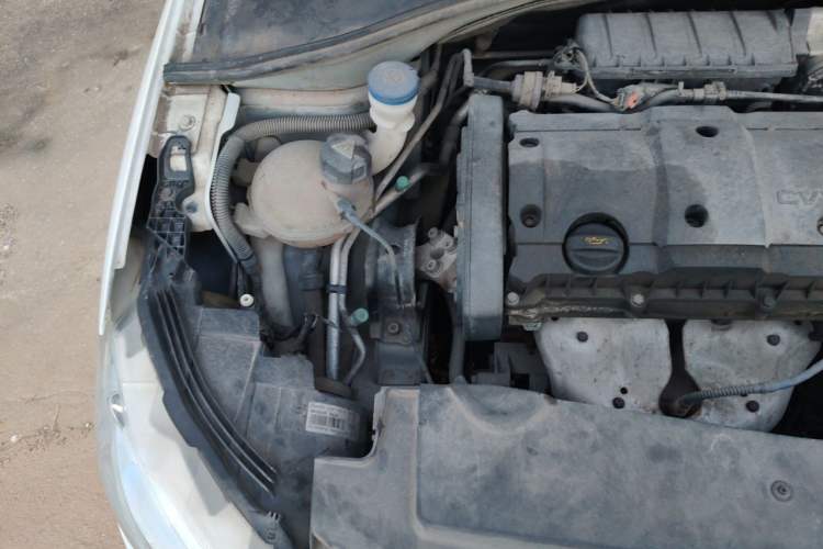 Used Peugeot 301 2016 1.6L Manual Comfort Edition Engine Bay Right