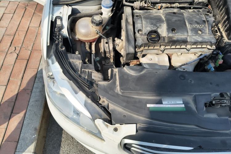 Used Peugeot 301 2016 1.6L Manual Comfort Edition Engine Bay Right