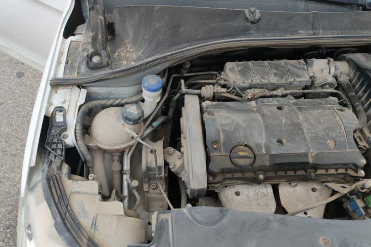 Used Peugeot 301 2016 1.6L Automatic Comfort Edition Engine Bay Right