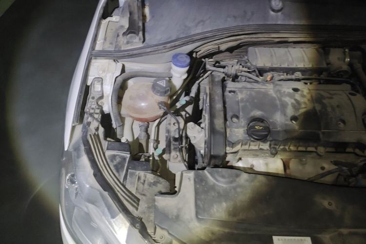 Used Peugeot 301 2016 1.6L Automatic Comfort Edition Engine Bay Right