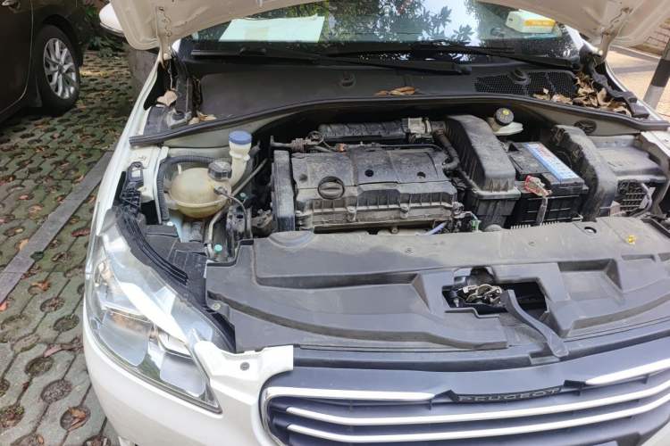 Used Peugeot 301 2016 1.6L Manual Comfort Edition Engine Bay Right