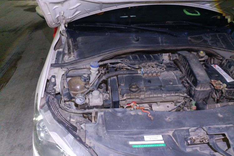 Used Peugeot 301 2016 1.6L Manual Comfort Edition Engine Bay Right