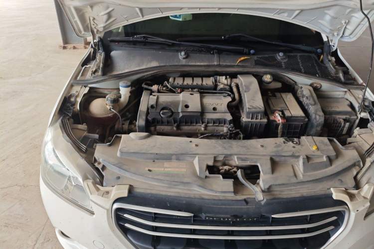 Used Peugeot 301 2016 1.6L Manual Comfort Edition Engine Bay Right