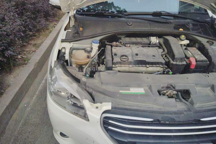 Used Peugeot 301 2016 1.6L Manual Comfort Edition Engine Bay Right