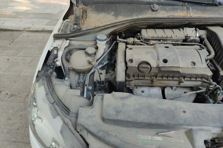 Used Peugeot 301 2016 1.6L Manual Comfort Edition Engine Bay Right