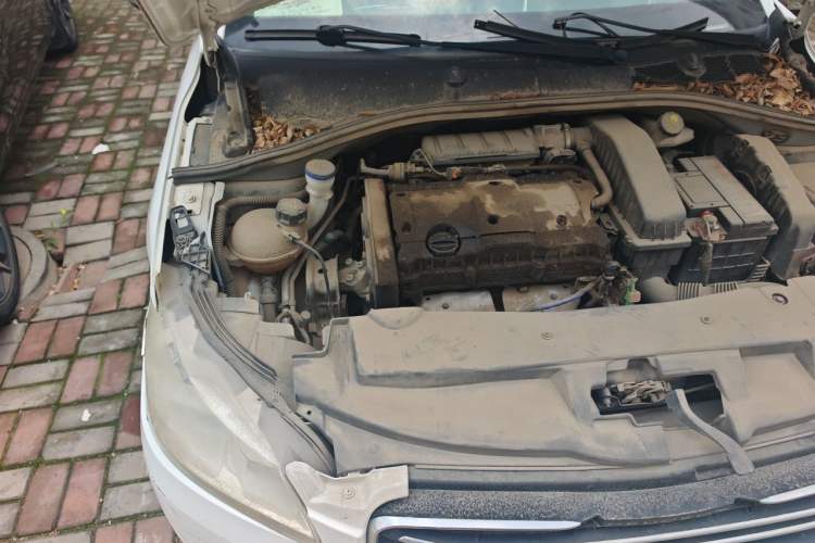 Used Peugeot 301 2016 1.6L Manual Comfort Edition Engine Bay Right