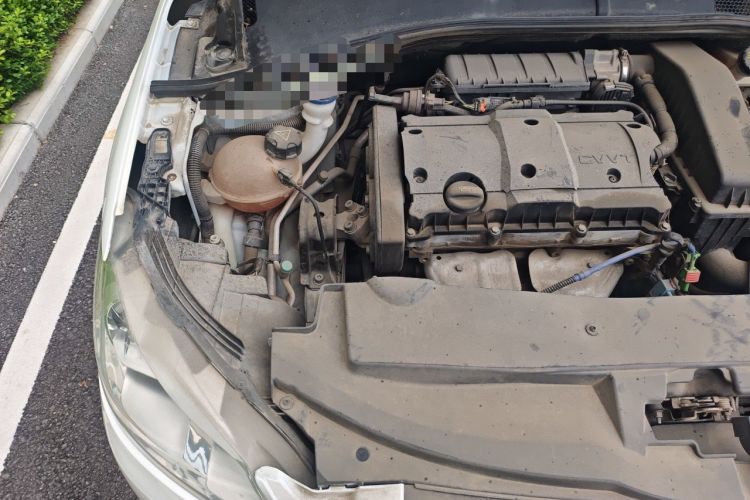 Used Peugeot 301 2016 1.6L Manual Comfort Edition Engine Bay Right