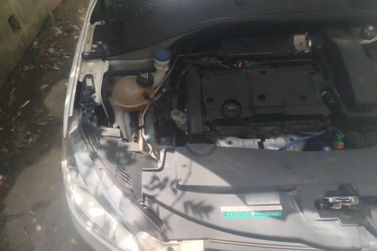 Used Peugeot 301 2016 1.6L Automatic Comfort Edition Engine Bay Right