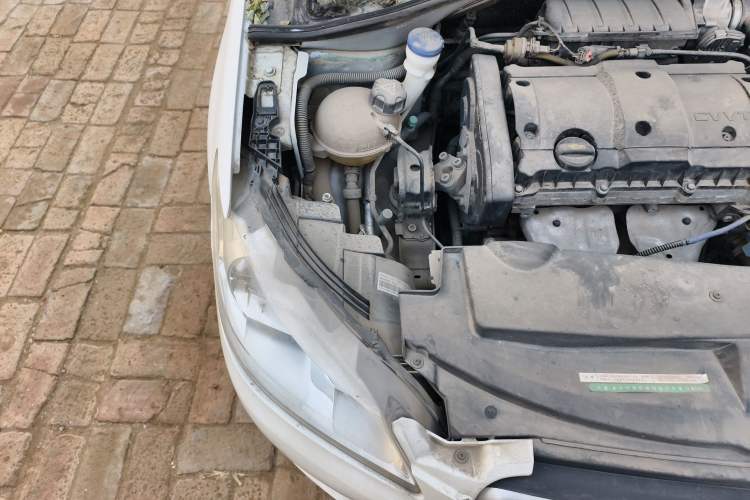 Used Peugeot 301 2016 1.6L Manual Comfort Edition Engine Bay Right