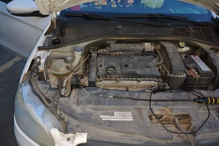 Used Peugeot 301 2016 1.6L Manual Comfort Edition Engine Bay Right