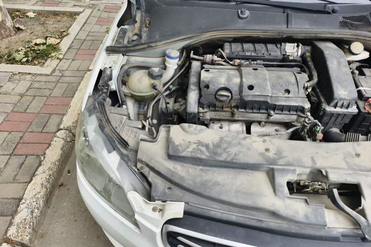 Used Peugeot 301 2016 1.6L Manual Comfort Edition Engine Bay Right