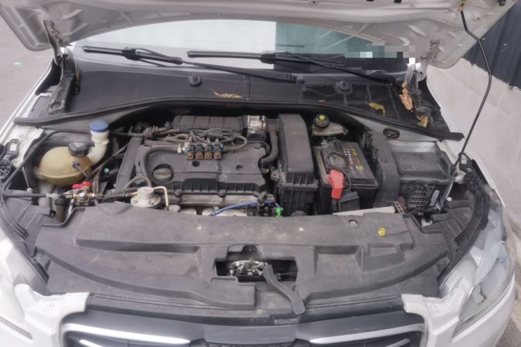 Used Peugeot 301 2016 1.6L Manual Comfort Edition Engine Bay