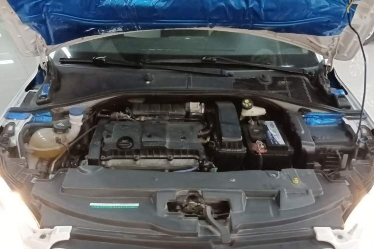 Used Peugeot 301 2016 1.6L Manual Comfort Edition Engine Bay
