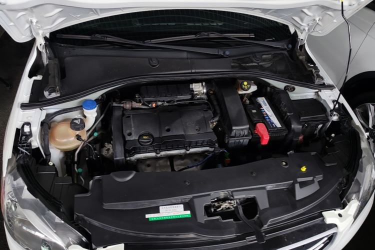 Used Peugeot 301 2016 1.6L Manual Comfort Edition Engine Bay