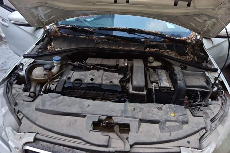 Used Peugeot 301 2016 1.6L Automatic Comfort Edition Engine Bay