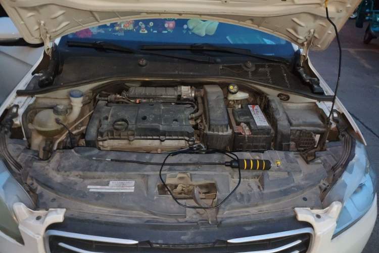Used Peugeot 301 2016 1.6L Manual Comfort Edition Engine Bay