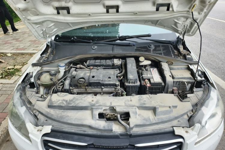 Used Peugeot 301 2016 1.6L Manual Comfort Edition Engine Bay