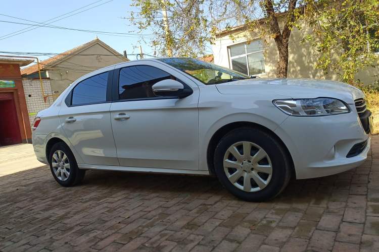 Used Peugeot 301 2016 1.6L Automatic Comfort Edition Exterior 2