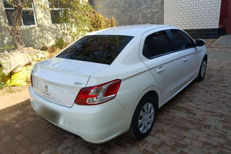 Used Peugeot 301 2016 1.6L Automatic Comfort Edition Exterior 3