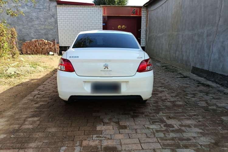 Used Peugeot 301 2016 1.6L Automatic Comfort Edition Exterior 4