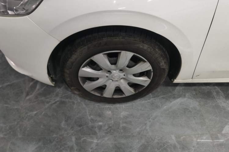 Used Peugeot 301 2016 1.6L Manual Comfort Edition Exterior 7