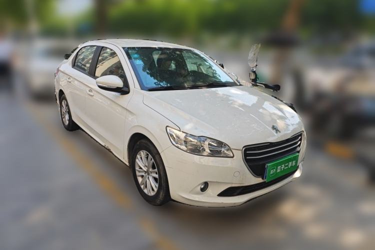 Used Peugeot 301 2016 1.6L Manual Comfort Edition Front Right 45 Deg