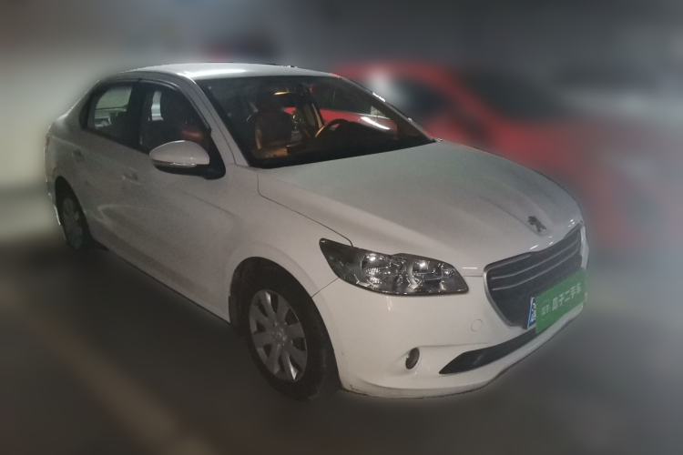 Used Peugeot 301 2016 1.6L Automatic Comfort Edition Front Right 45 Deg
