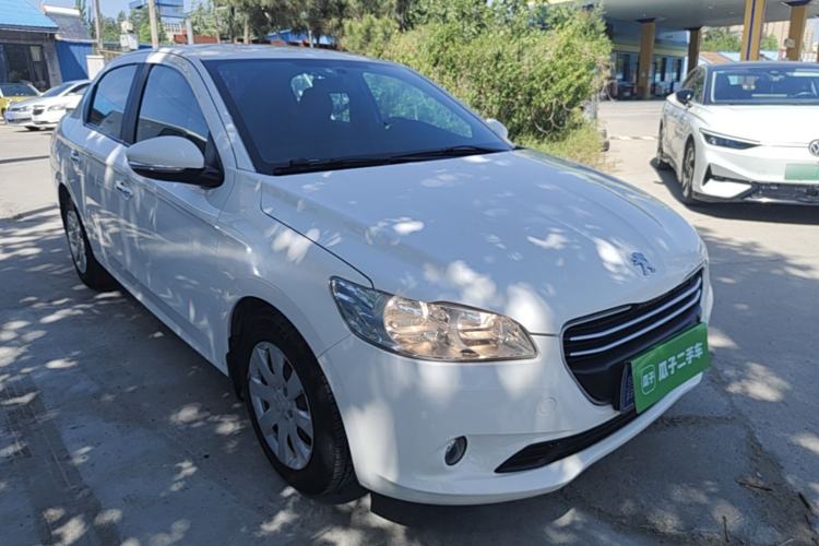 Used Peugeot 301 2016 1.6L Manual Comfort Edition Front Right 45 Deg
