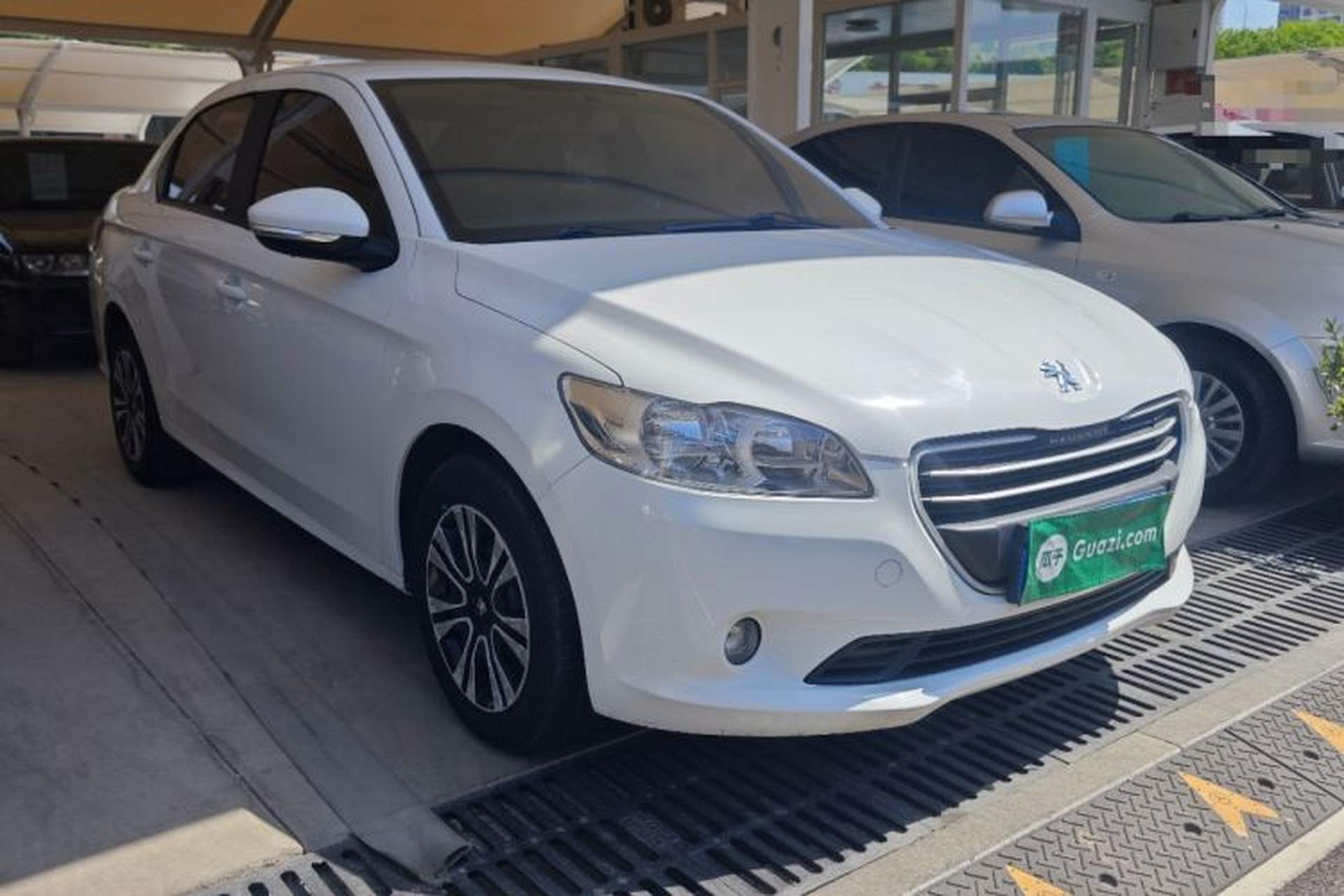 Used Peugeot 301 2016 1.6L Manual Happiness Edition Front Right 45 Deg