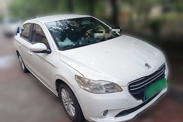 Used Peugeot 301 2016 1.6L Manual Comfort Edition Front Right 45 Deg