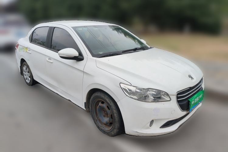 Used Peugeot 301 2016 1.6L Automatic Comfort Edition Front Right 45 Deg