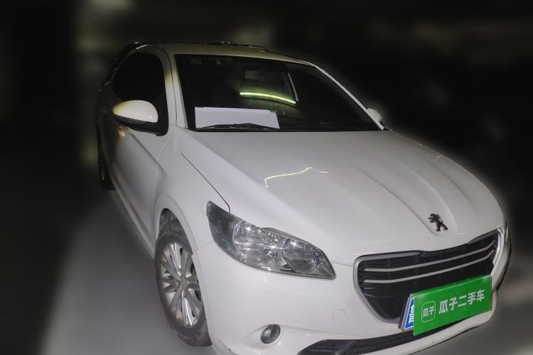 Used Peugeot 301 2016 1.6L Automatic Comfort Edition Front Right 45 Deg