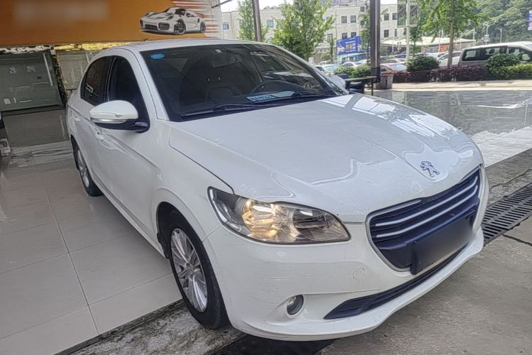 Used Peugeot 301 2016 1.6L Automatic Comfort Edition Front Right 45 Deg