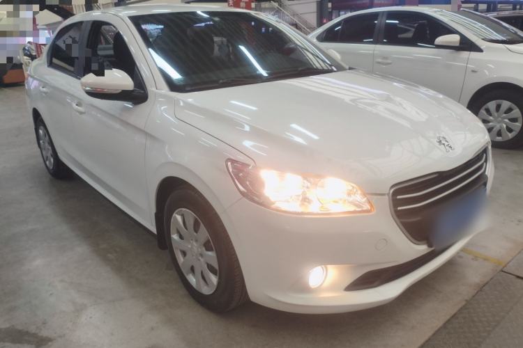 Used Peugeot 301 2016 1.6L Automatic Comfort Edition Front Right 45 Deg