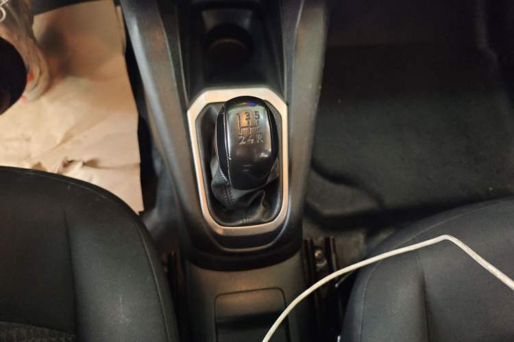 Used Peugeot 301 2016 1.6L Manual Happiness Edition Gear Lever