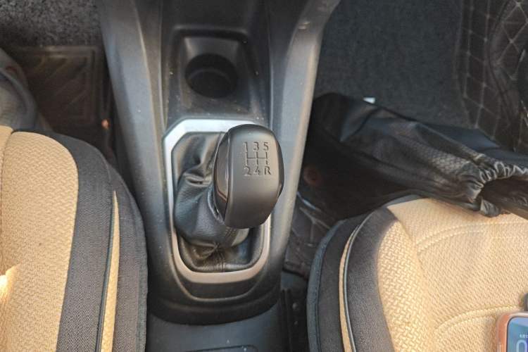 Used Peugeot 301 2016 1.6L Manual Comfort Edition Gear Lever