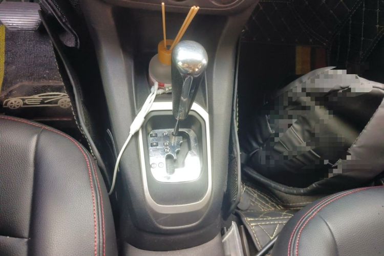 Used Peugeot 301 2016 1.6L Automatic Comfort Edition Gear Lever