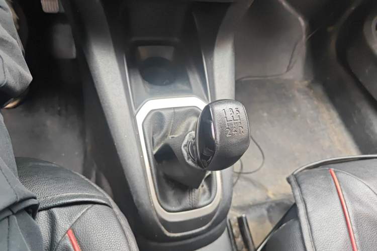 Used Peugeot 301 2016 1.6L Manual Comfort Edition Gear Lever
